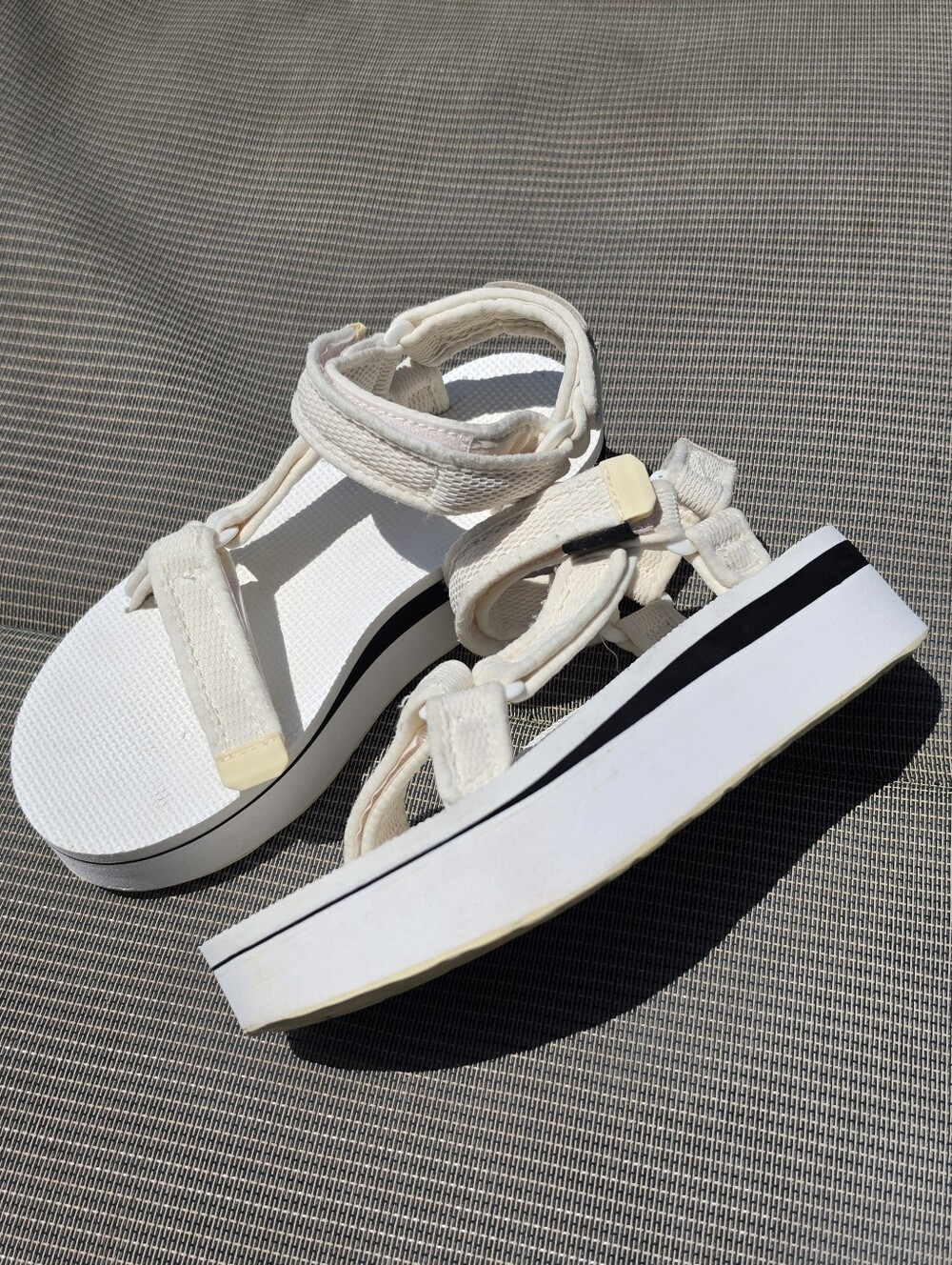 Teva Flatform Universal Mesh White Sandals 6